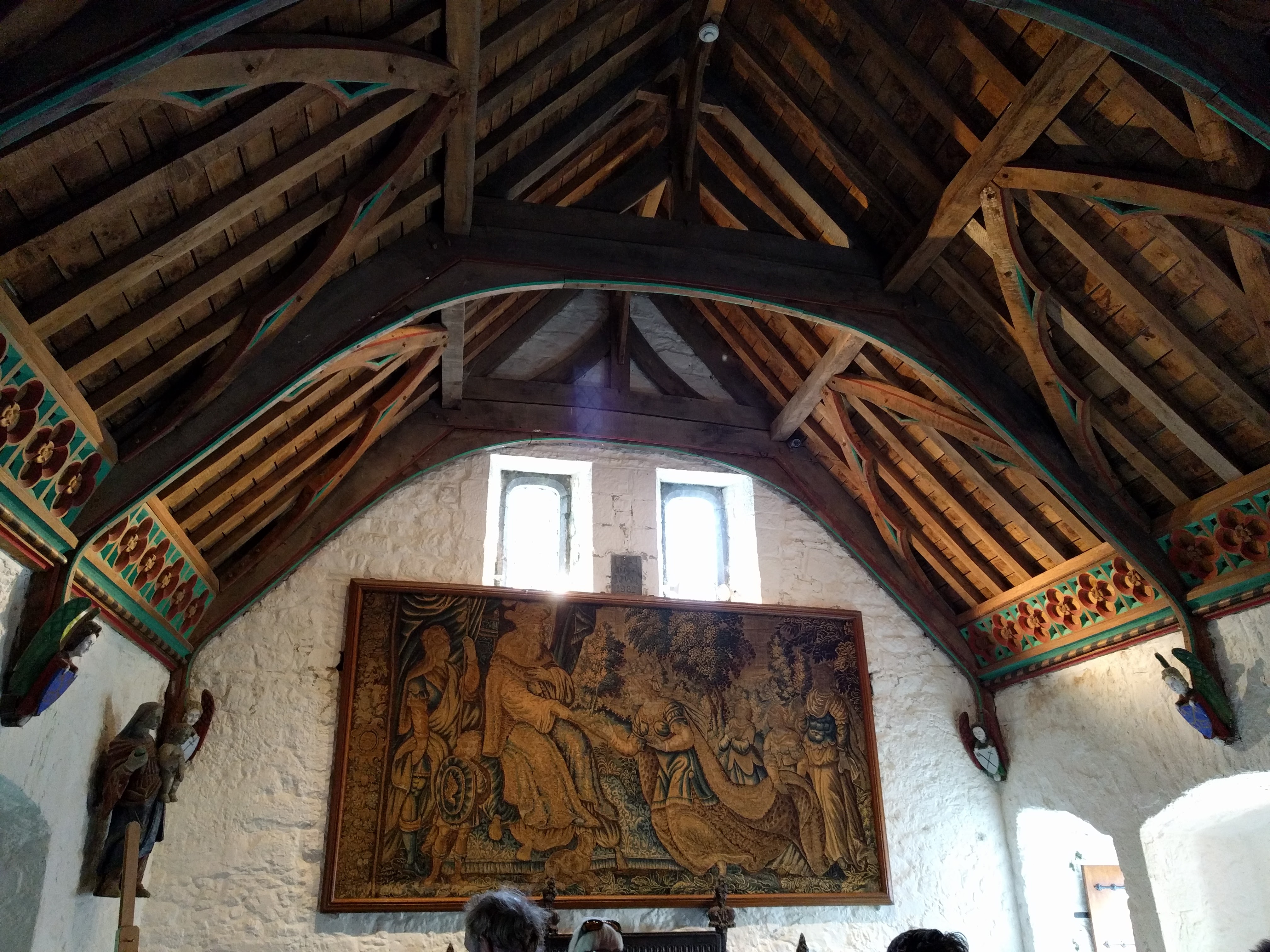 Rock of Cashel - reconstructie van een eikenhouten plafond van het verblijf van de priesters